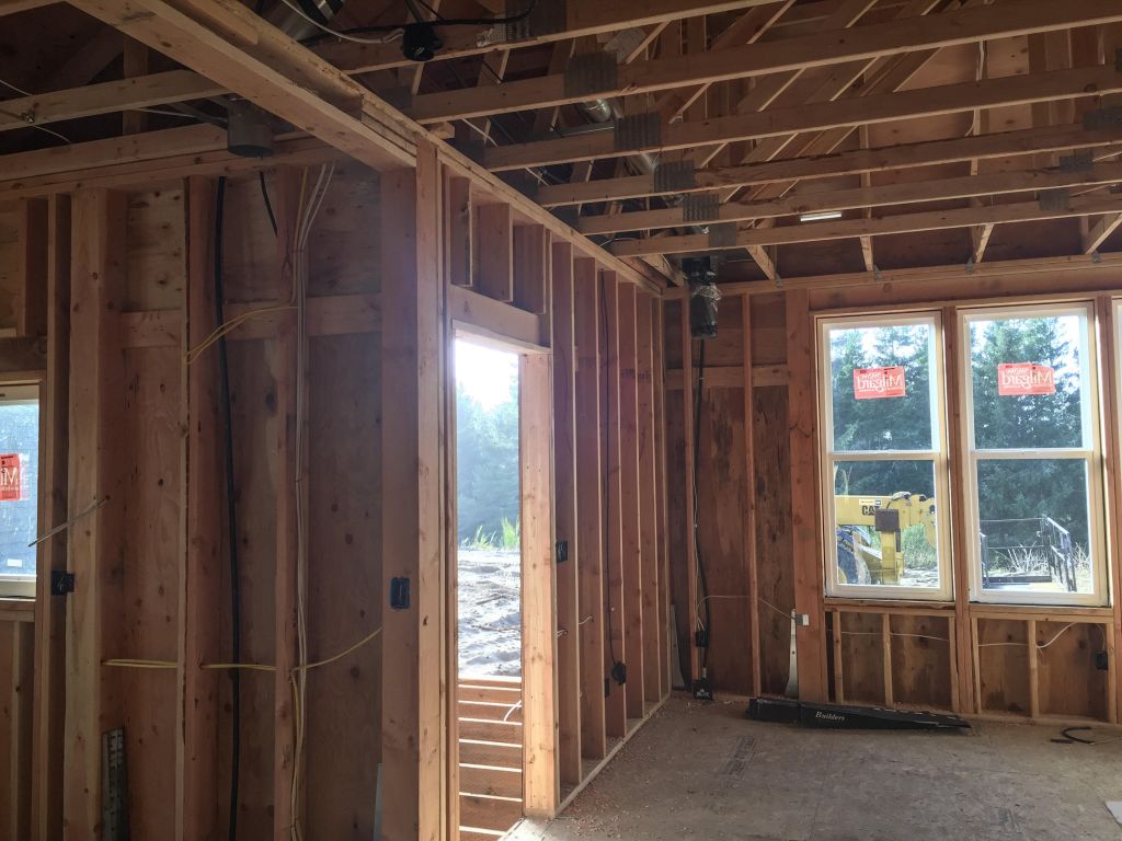 New 2 Bedroom Beauty Steps from DT Manzanita! Tosha Reinmiller