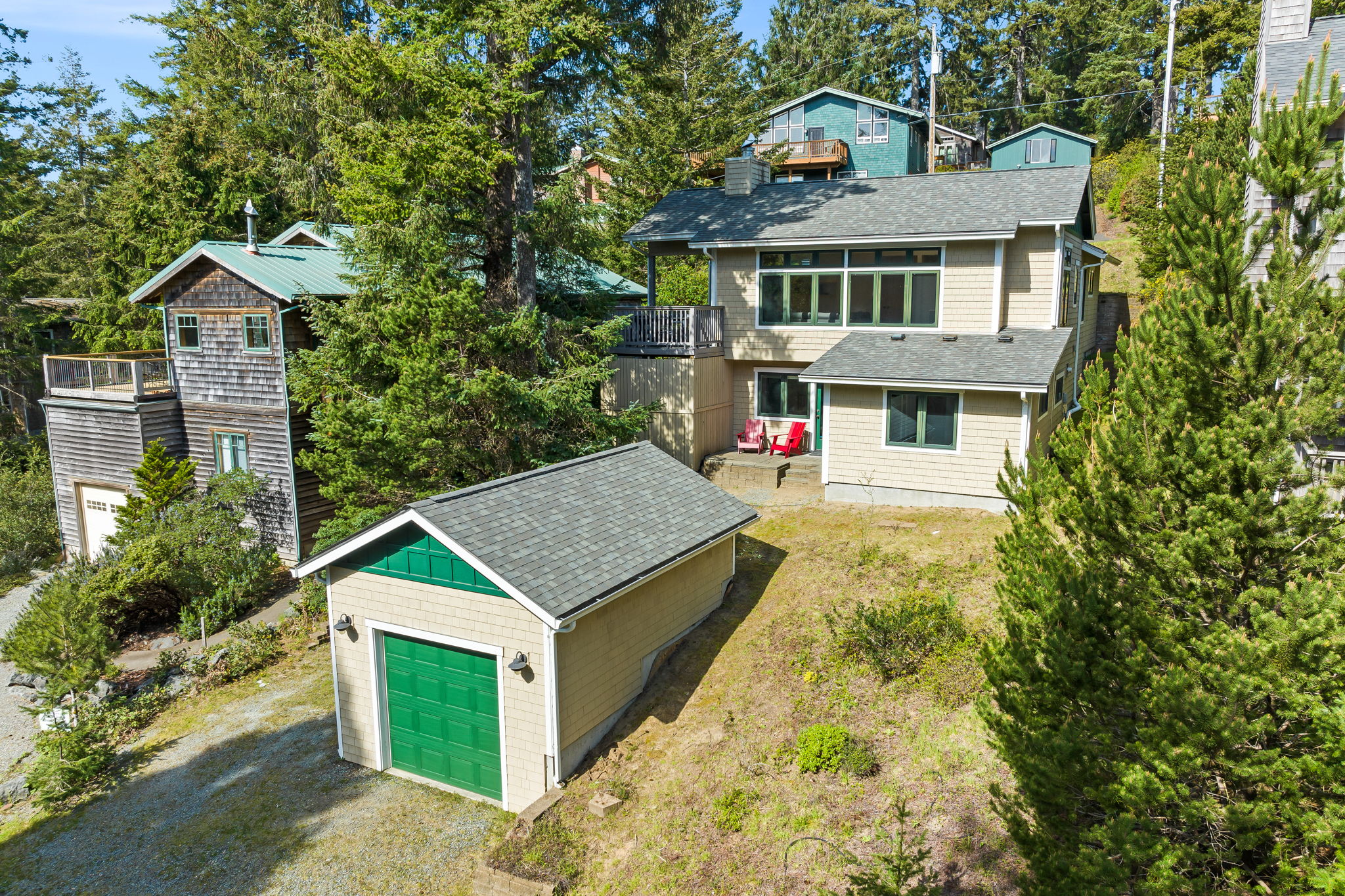 Tree House Retreat In Manzanita Tosha Reinmiller Living Room Realty