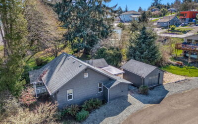 Quaint Nehalem Cottage