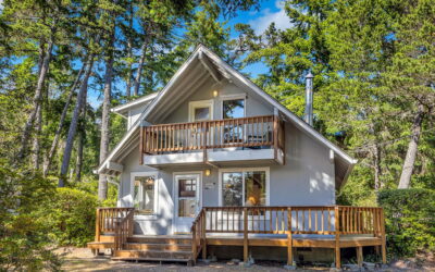 MANZANITA QUINTESSENTIAL BEACH CABIN